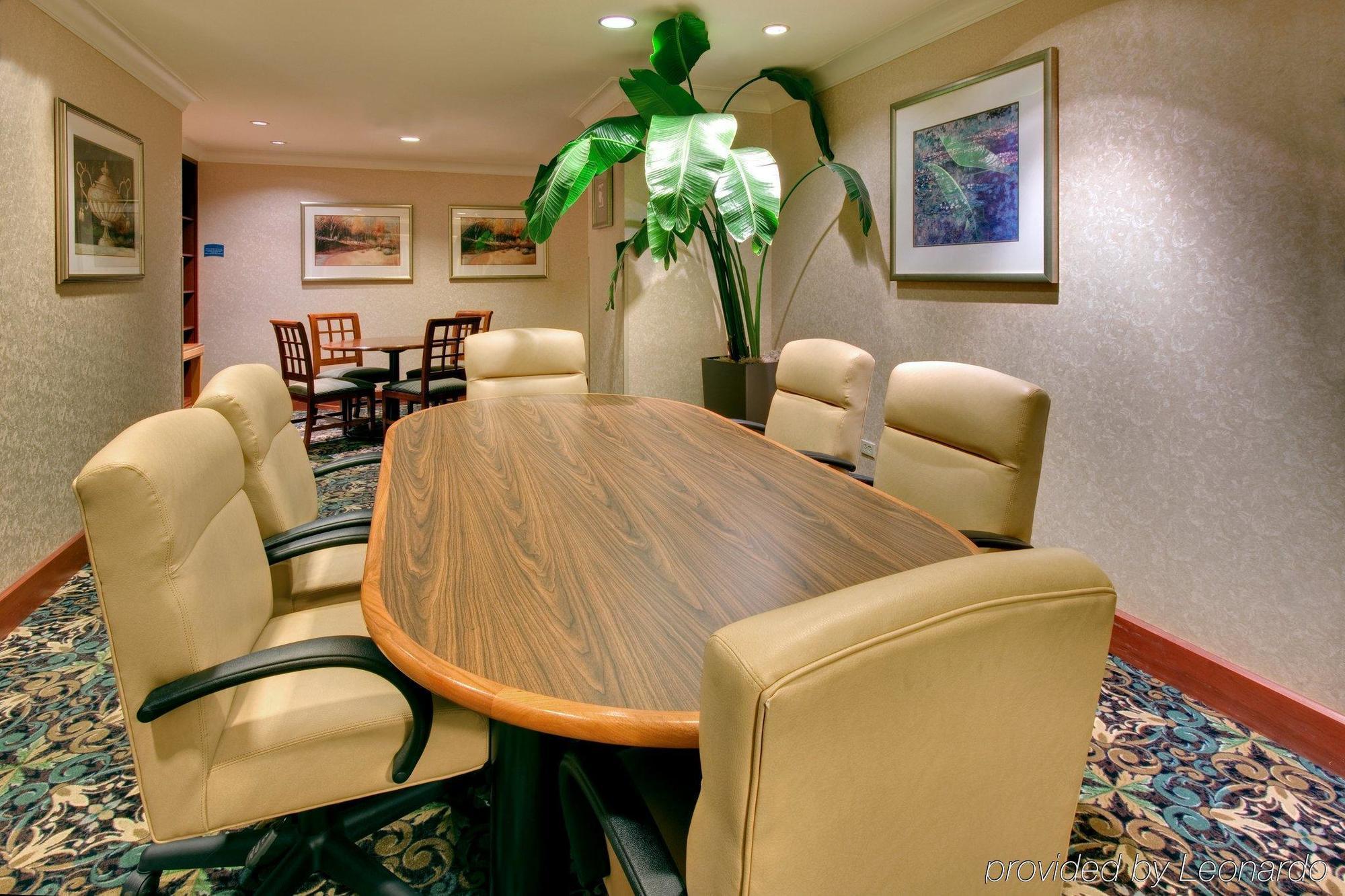 Staybridge Suites Chicago-Oakbrook Terrace, An Ihg Hotel Facilidades foto