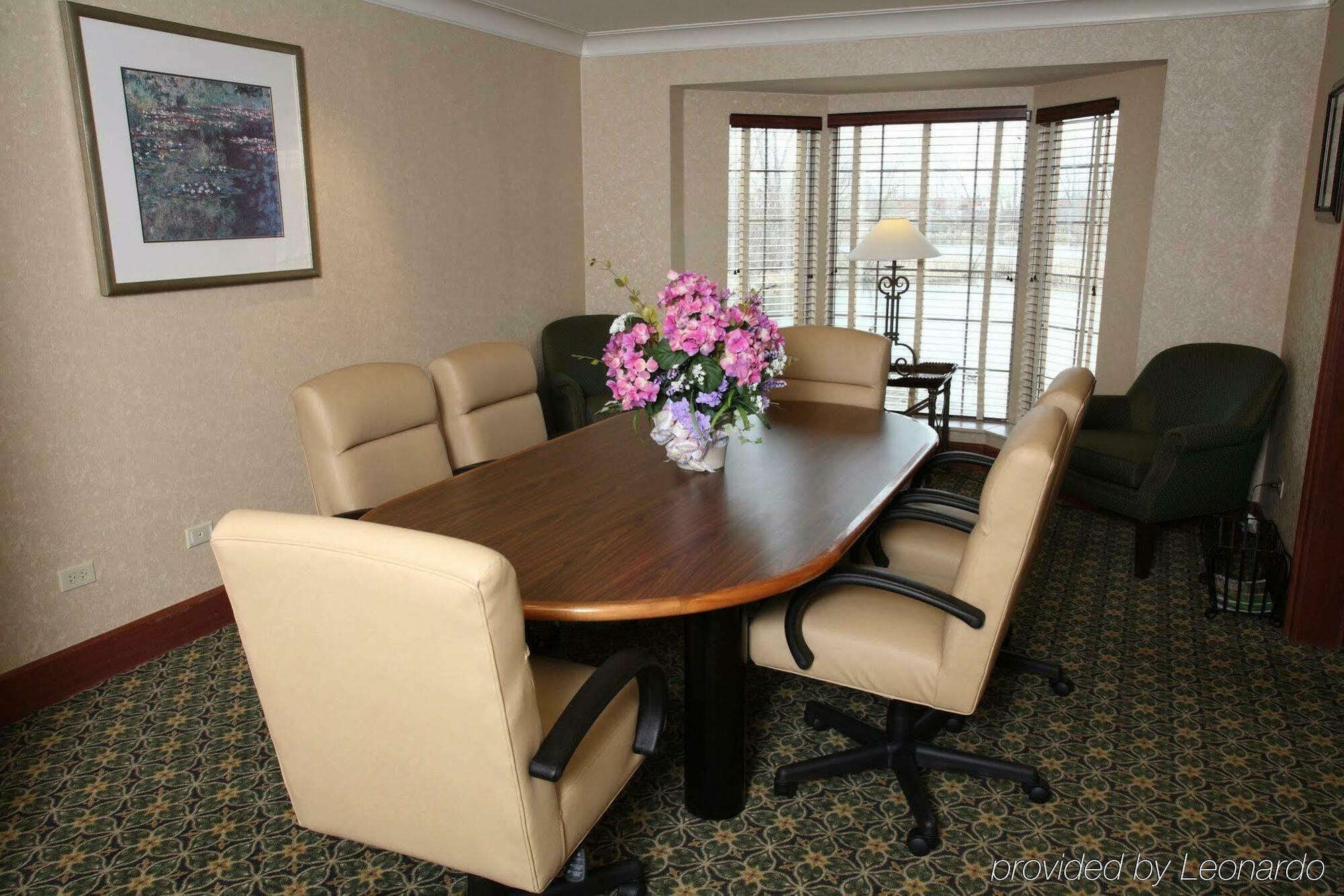 Staybridge Suites Chicago-Oakbrook Terrace, An Ihg Hotel Facilidades foto